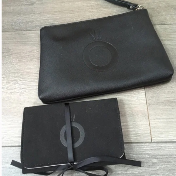 Pandora Wristlet Pouch & Tri-fold Jewelry Case Set Black - Picture 1 of 7